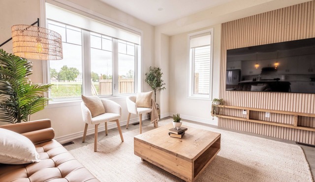 New & Spotless Home | 5 bed+4 bath | Wi-Fi | Hamilton Airport | 1hr to Niagara