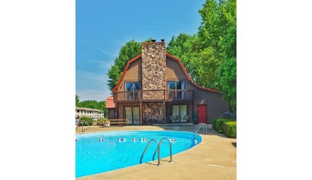 NEW! Stonebridge Barn Loft - Pets OK!