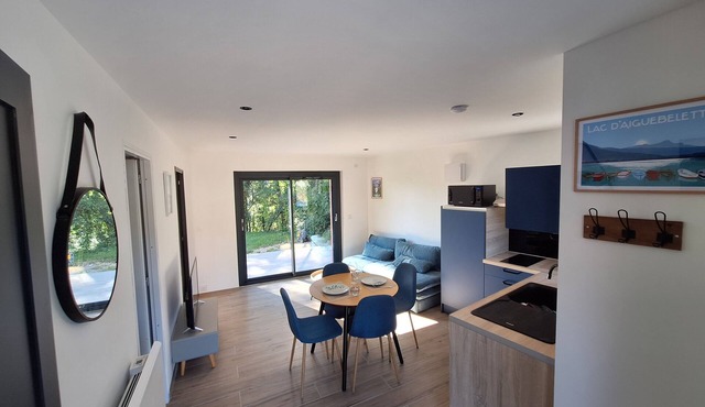 New studio 2 steps from lac de aiguebelette
