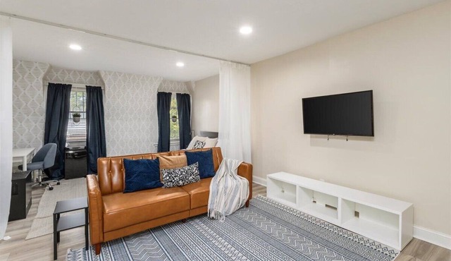 New Studio, Children's Hospital!