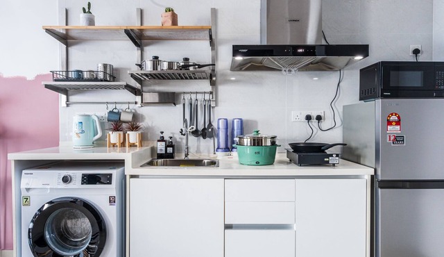 New Studio Trefoil Setia City. FREE Parking