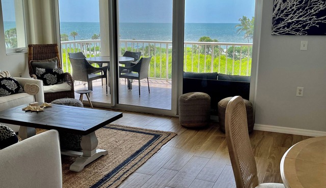 New! Stunning Expansive Gulf+Bay Sunset Views,LargeDeck, 2 Living Rms & 2 Bedrms