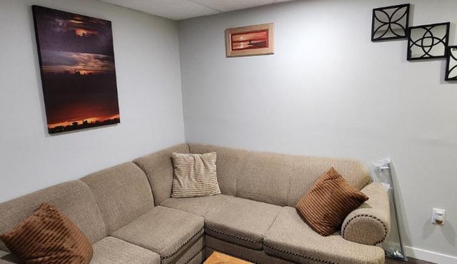 New Stylish 2-Bedroom Basement Suite