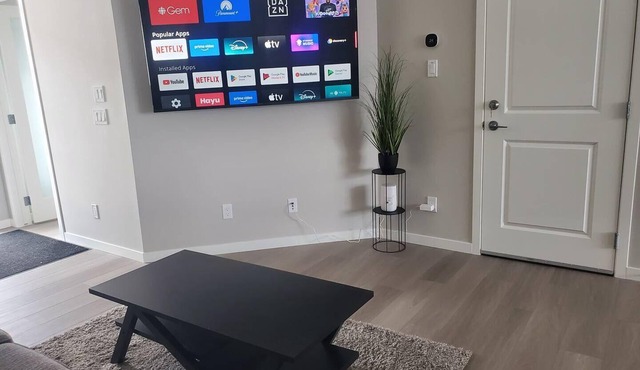 New Stylish 4BDR/5BED/2.5BATH/Well Equiped For Remote Work/Games