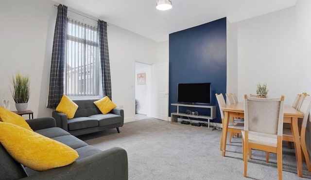 New! Stylish 4BR in St John's