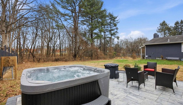 NEW! Stylish Hot Tub Retreat with Ping Pong