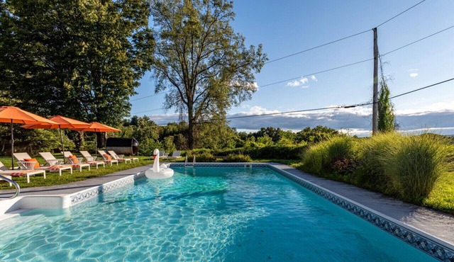 NEW: Stylish Limestone Villa w/Sauna and Movie Theatre