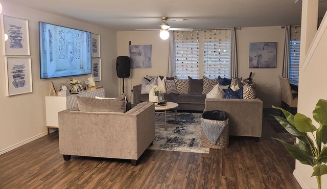 New Stylish Mother-In-Law Suite With Full Bath 💫