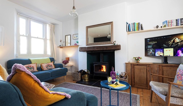NEW! Stylish period cottage near town with log burner, parking, garden.