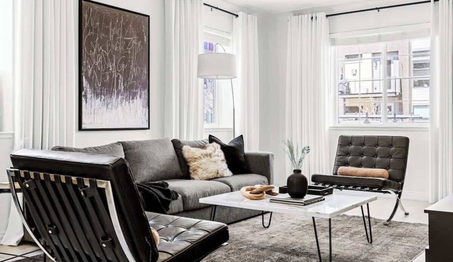 New Stylish Sanctuary | King Bed | Sloans Lake 30+