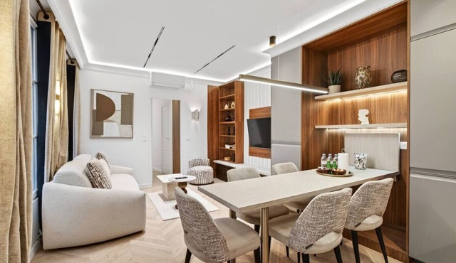 New suite 6 personnes- Saint Germain Notre-Dame