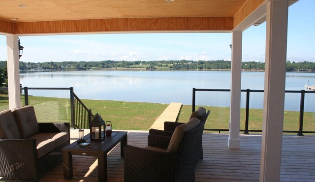 New Summer home on the scenic Montague River, relax in comfort