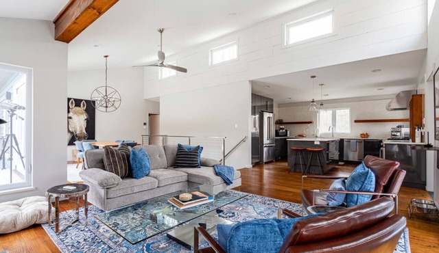 NEW: Sunny Modern Home in Narrowsburg