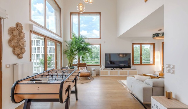 NEW - Superb Penthouse 10 minutes from Disneyland Paris ideal for families
