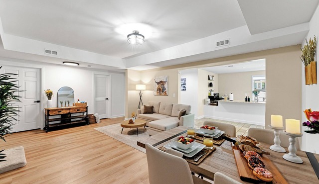 NEW, Tennis, Golf, Game Room, Gym, 10 min drive from Lake Allatoona & DT, Fall!