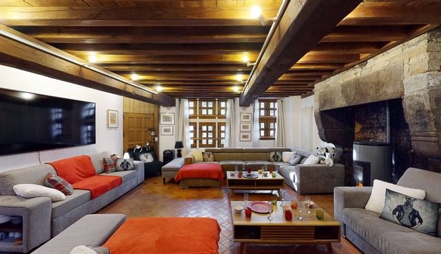 New: The Court of Paradise in the historic center!