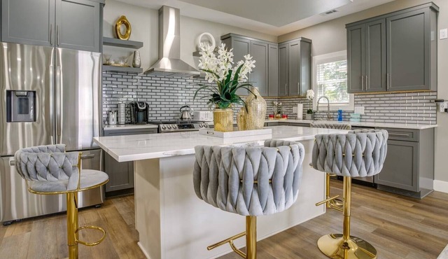 NEW! The Gray Room: Downtown Fort Wayne 2BR 2BA Condo - Free Parking & WiFi