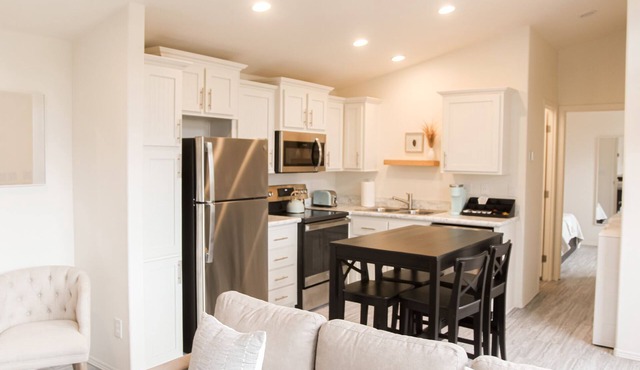 NEW! THE RETREAT Ranch House - Only 20 minutes from the Grand Canyon