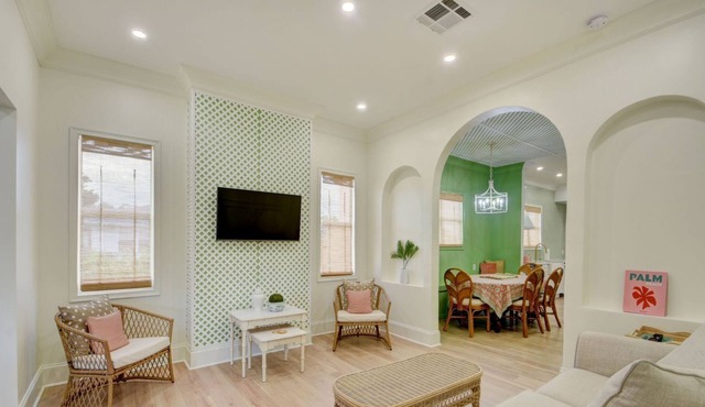 NEW The Theodora Chase Cottage and Carriage House