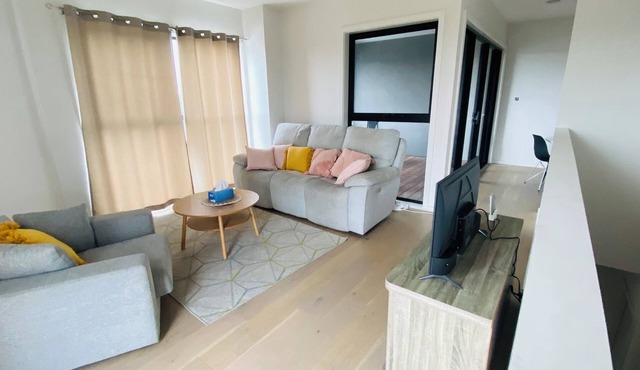 New Three Bedroom Town House close to Mornington Peninsula