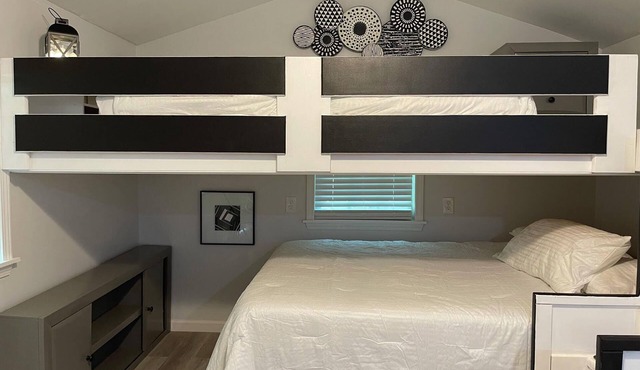 New Tiny House Near Stone Mountain Park