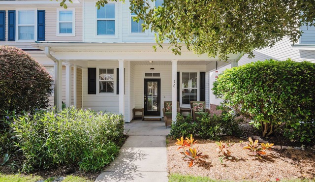 New to market! Lowcountry Luxe: 3-bedroom gem near historic Old Town Bluffton!