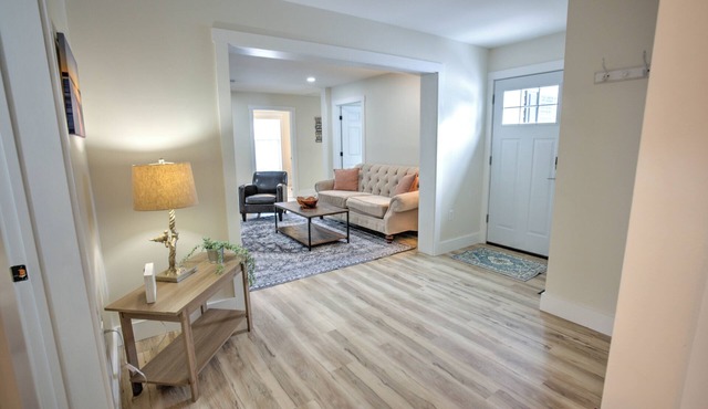 NEW TO VRBO-Great location spacious newly renovated 3-bedroom with WiFi and AC