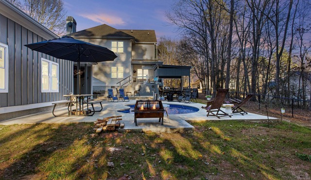 New to Vrbo! Jefferson Poolside Escape w/pool!