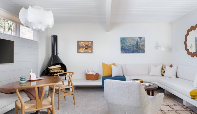 New to VRBO! MidCentury Modern Bungalow @ Ocotillo Lodge