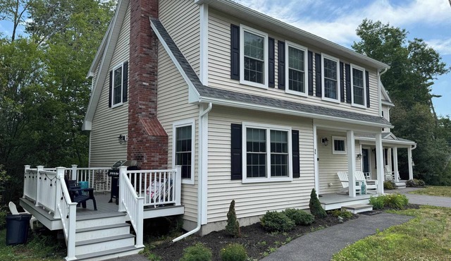 New townhome close to beaches