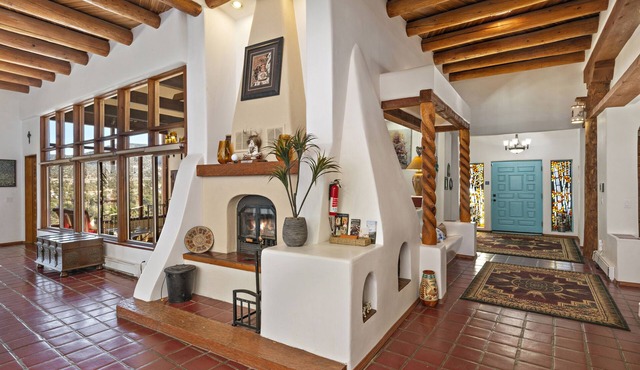 NEW! Tranquil Home Nestled in the Santa Fe Hills |15 min to Plaza - Pet ok!