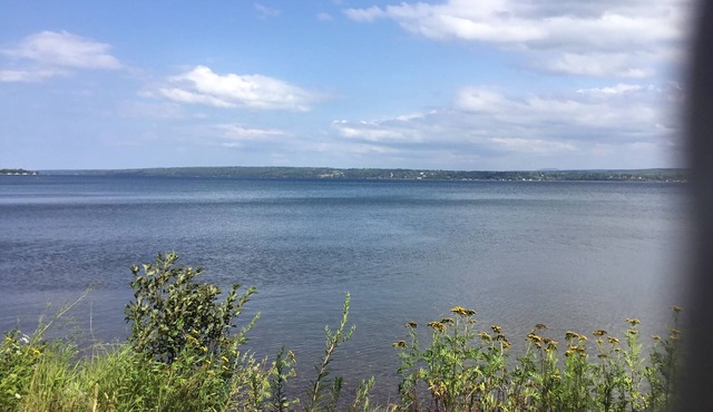 New travel trailer 5 steps from waters edge on Lake Superior!