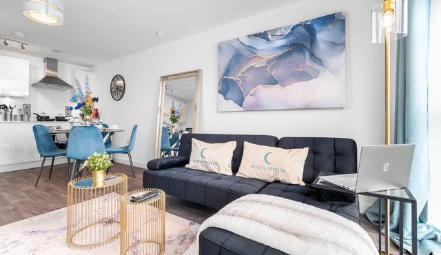 NEW Unique 4 Bed | Families + Contractors | 靠近唐人街