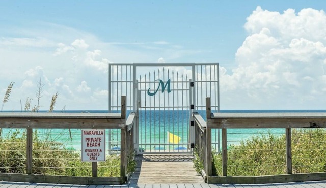 NEW UPDATES! 🏖 FREE BEACH SETUP- 2 Chairs & Umbrella