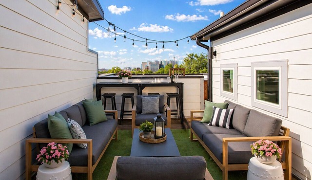 New Upgrades! Hillsboro Village, Walkable, Private Rooftop, Family Friendly!
