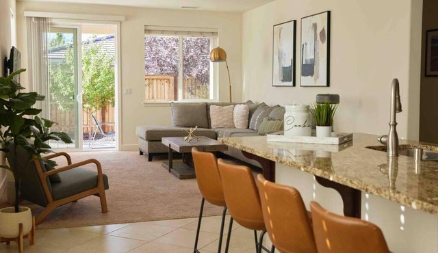 NEW Upscale House, Tahoe 30-min w/Cal King