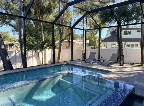 New Upscale & Modern Heated Pool Home in Walkable Downtown!