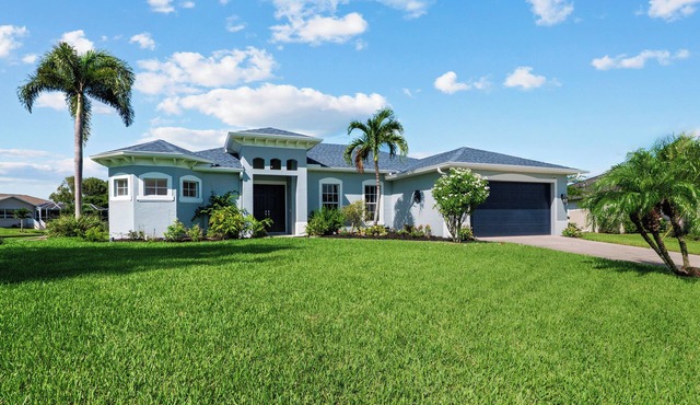 New vacation home! South-west facing, freshly renovated and refurnished!
