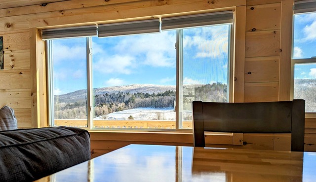 NEW Vermont Cabin close to Smuggler's Notch Skiing