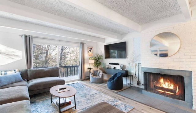 New! Vermont Getaway! Stratton - close to skiing!