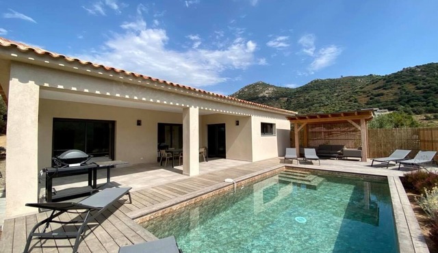 NEW VILLA * 130 m²- Heated swimming pool - Close to L'Ile-Rousse beaches