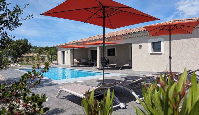 New Villa Floria* with Private Heated Pool in South Ardèche