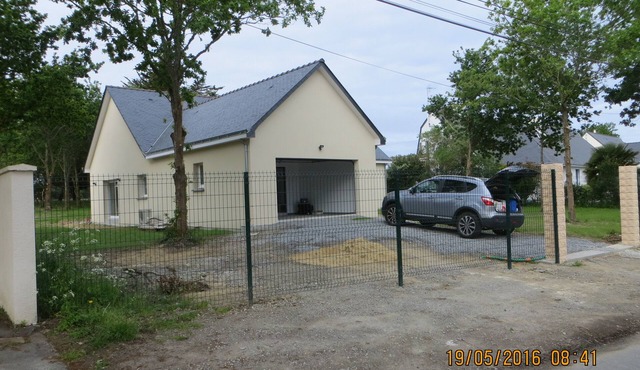 New villa for 12 people at 3OO m. of the sea