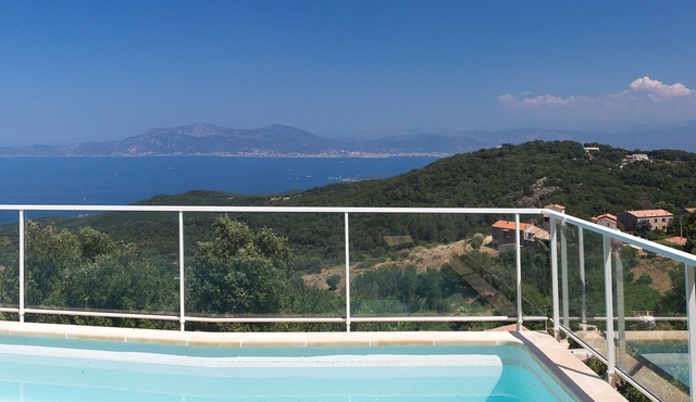 NEW VILLA HEATED POOL EXCEPTIONAL PANORAMA 6 PEOPLE