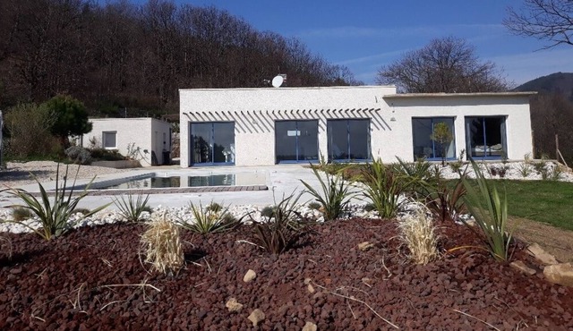 NEW VILLA IN SOUTH ARDECHE, PRIVATE POOL 4x10m HEATED, DOMINANT VIEW