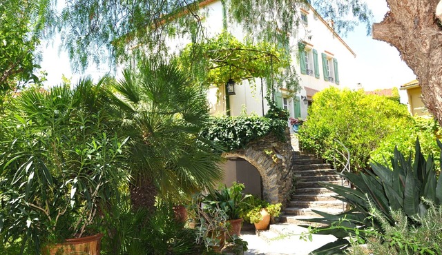 NEW ! Villa with garden in the heart of Collioure, next to the beach