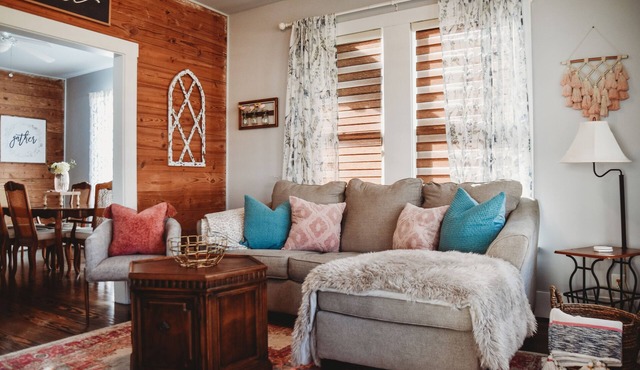 NEW! Vintage cozy 1940’s updated, 2bd/2ba