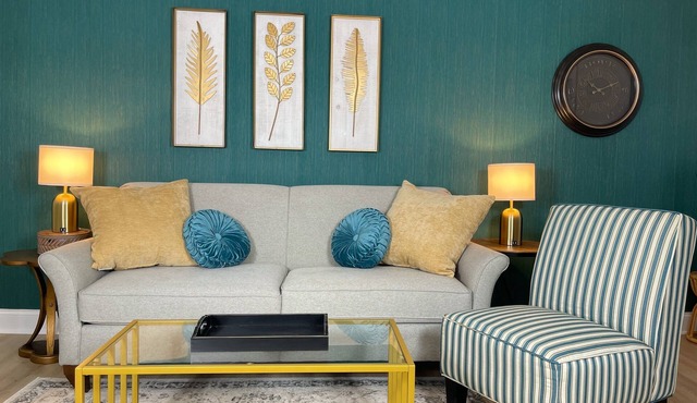 NEW w/King Bed Near Tennis Center & Berry College