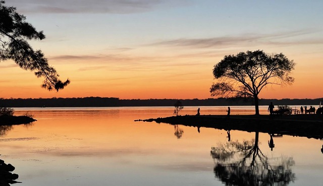 New!! Walk to Lake St Helen beach, DNR boat launch, ORV trails, Pets, campsite