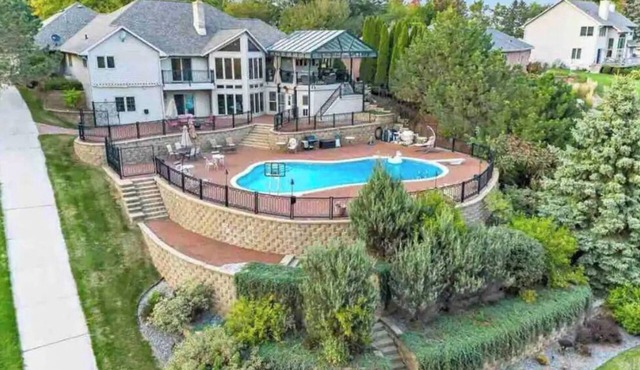 NEW! WATERFRONT VACATION DREAM HOME!